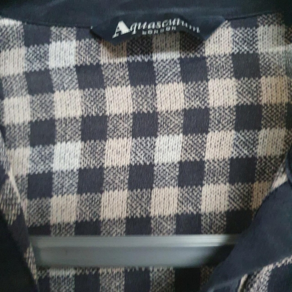 Aquascutum house check silk blouseGood condition Size uk 10 - Picture 3 of 4